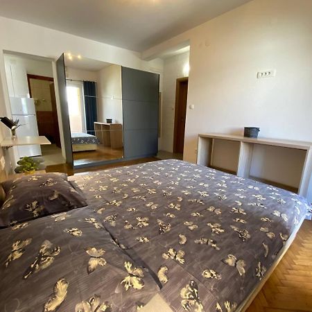 Bečići Alina'S Apartment מראה חיצוני תמונה