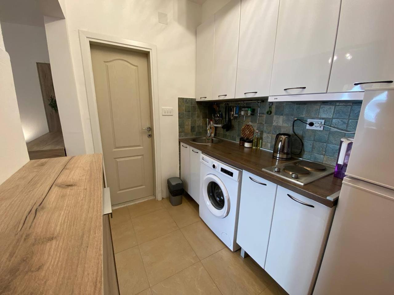 Bečići Alina'S Apartment מראה חיצוני תמונה