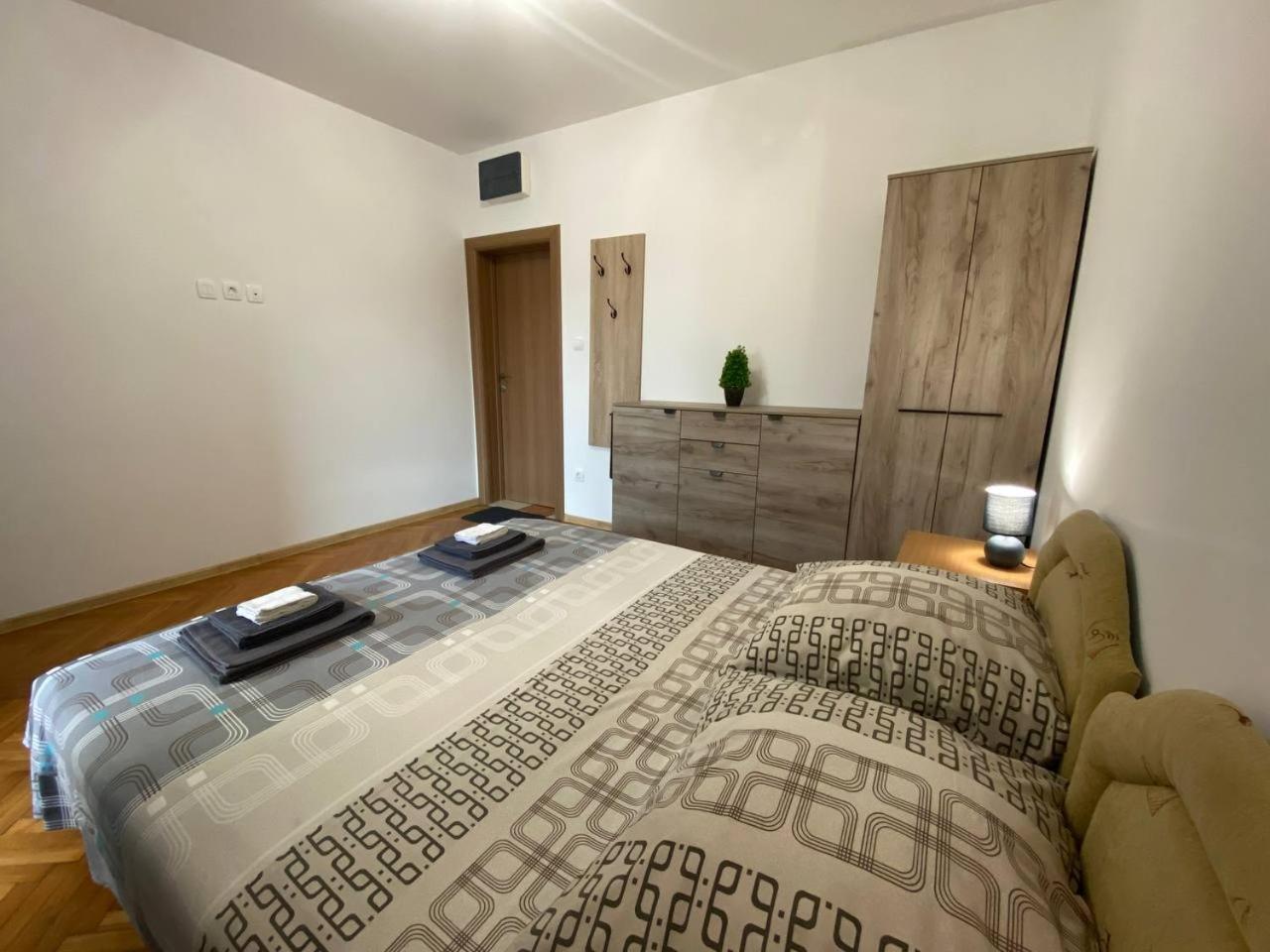 Bečići Alina'S Apartment מראה חיצוני תמונה
