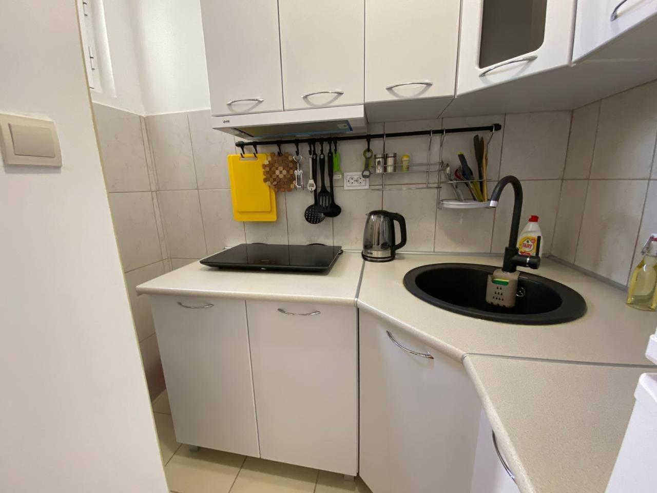 Bečići Alina'S Apartment מראה חיצוני תמונה