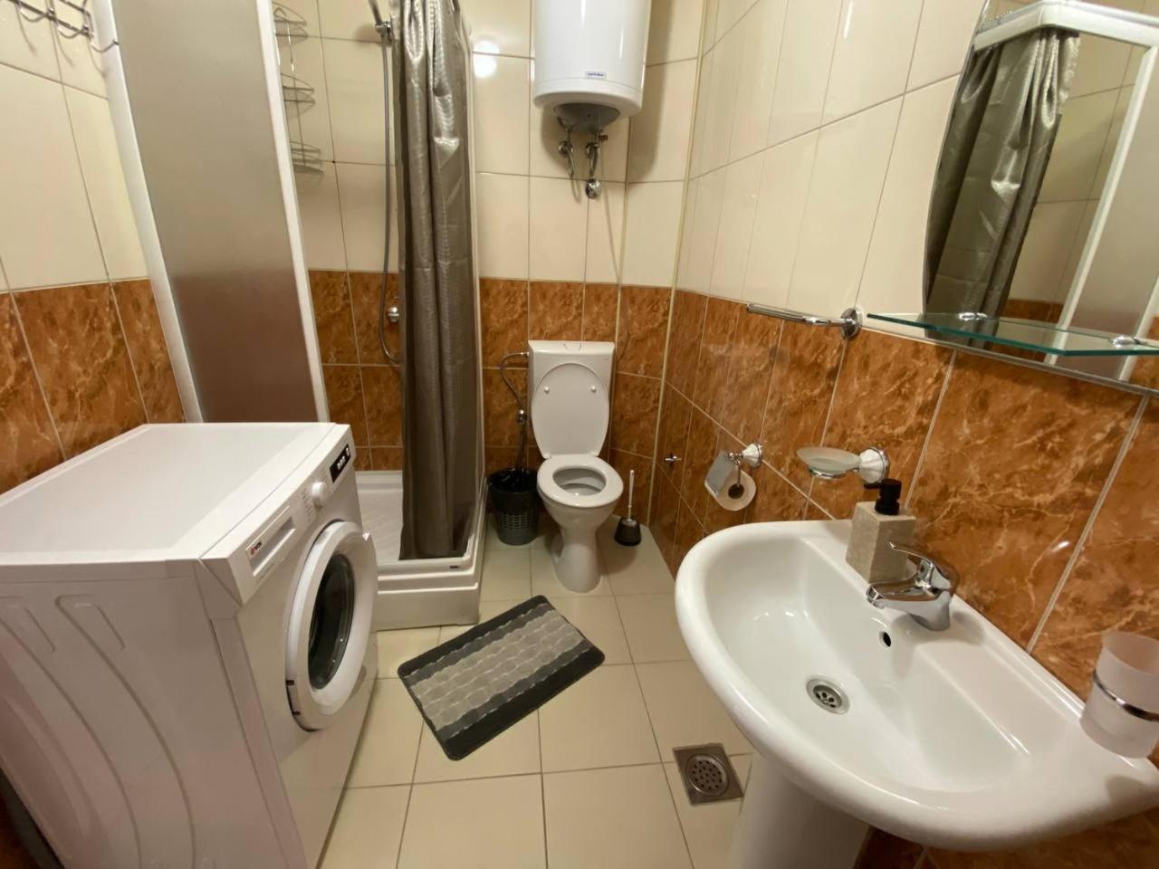 Bečići Alina'S Apartment מראה חיצוני תמונה
