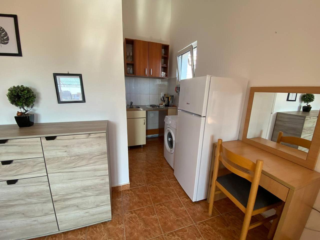Bečići Alina'S Apartment מראה חיצוני תמונה