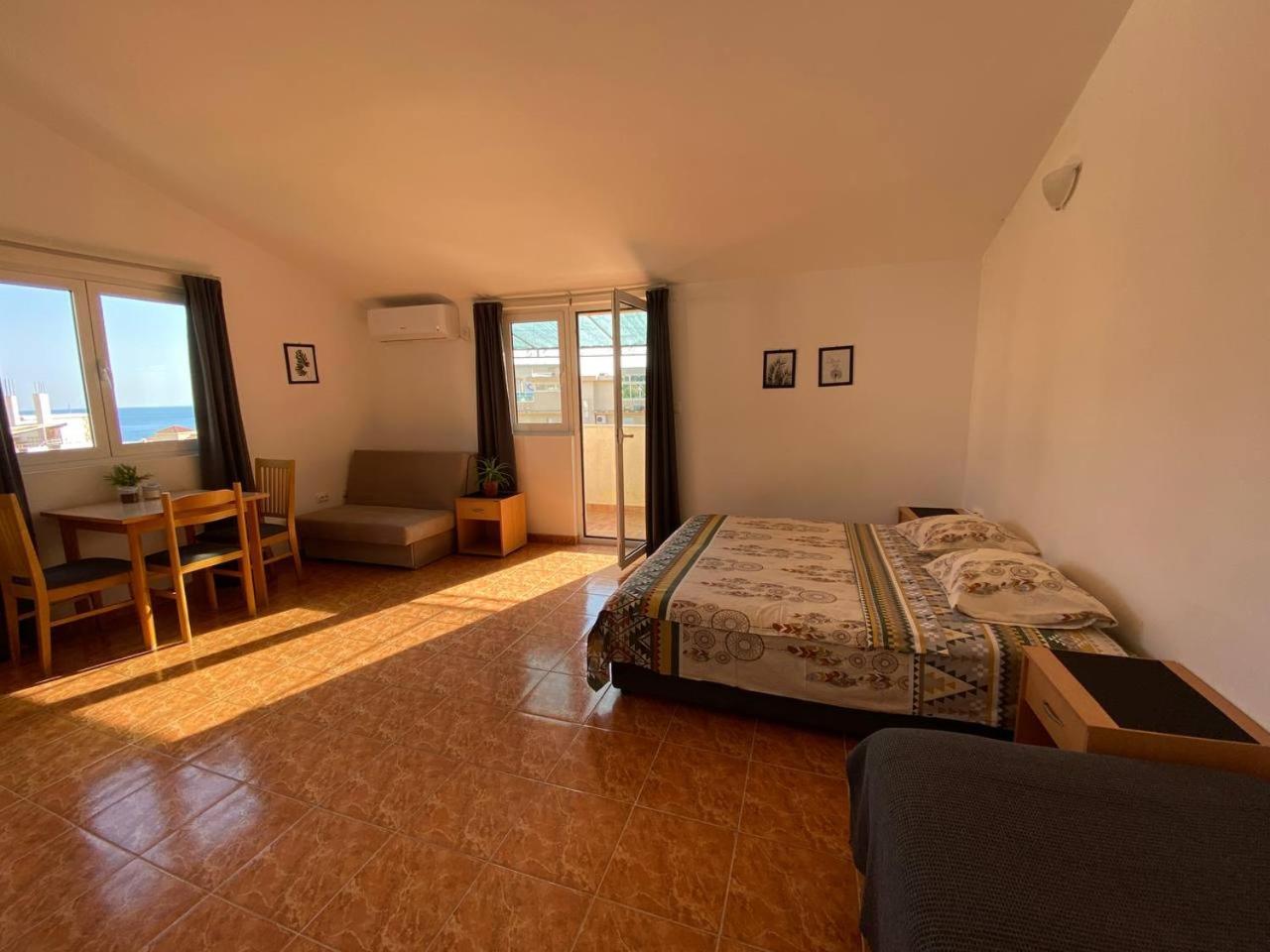 Bečići Alina'S Apartment מראה חיצוני תמונה